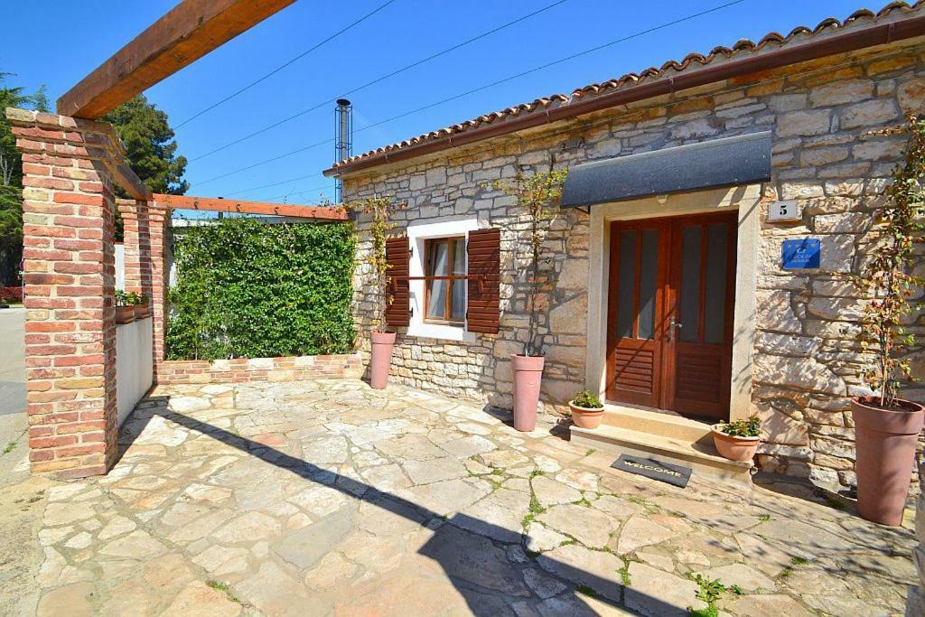 Villa Giardin Novigrad Istria Eksteriør billede