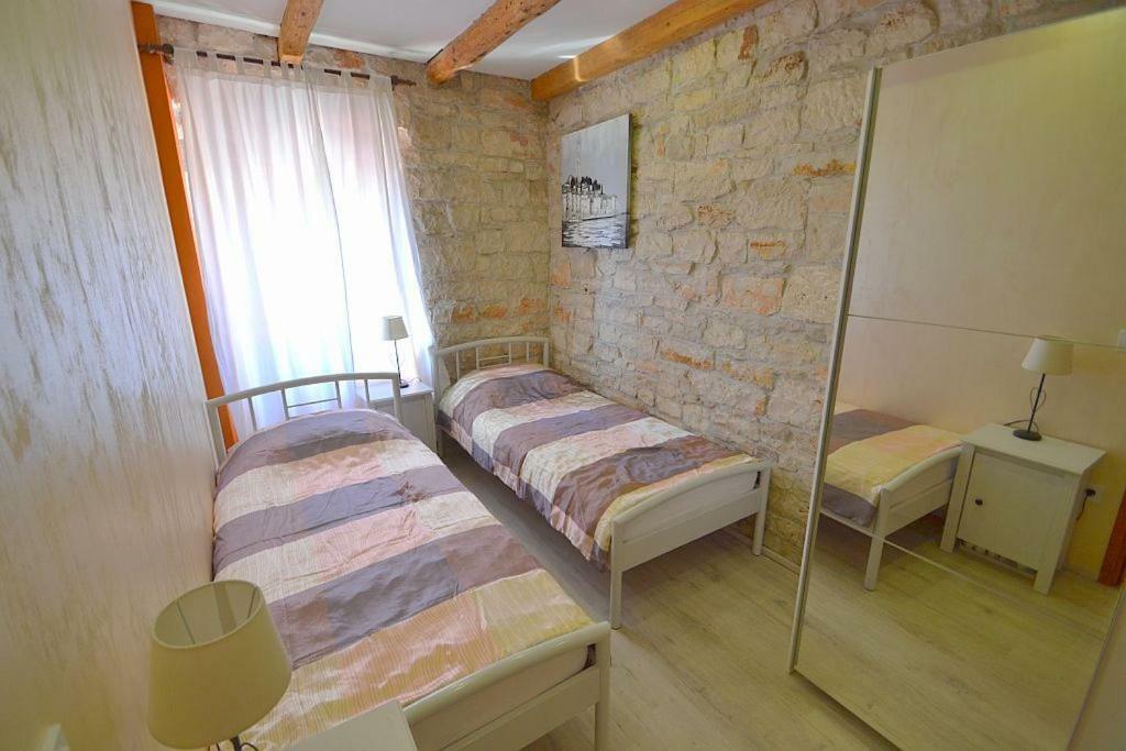 Villa Giardin Novigrad Istria Eksteriør billede
