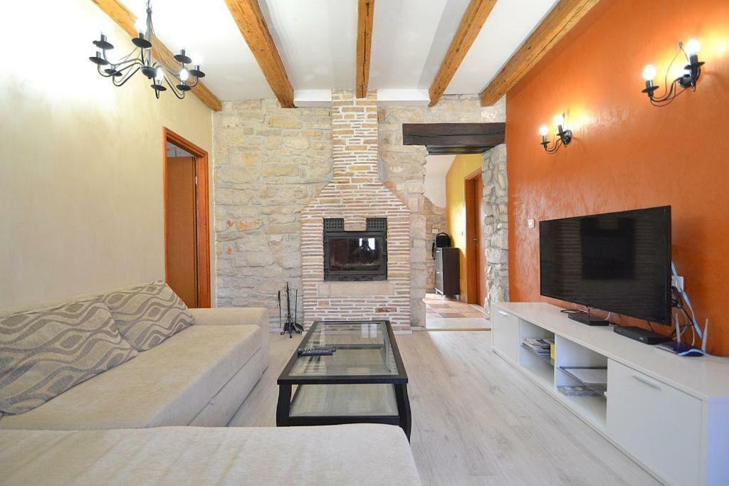 Villa Giardin Novigrad Istria Eksteriør billede