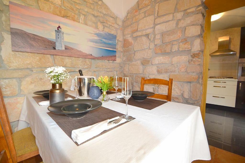 Villa Giardin Novigrad Istria Eksteriør billede